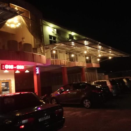 Daisyinn Budget Hotel Kuala Terengganu Kampong Gong Badak Zewnętrze zdjęcie