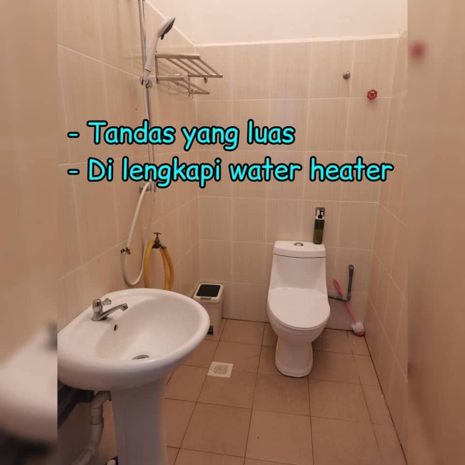 Daisyinn Budget Hotel Kuala Terengganu Kampong Gong Badak Zewnętrze zdjęcie